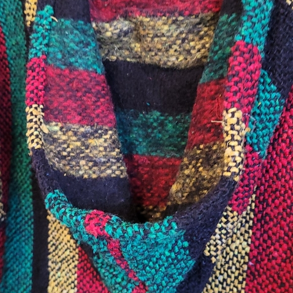 Boys Or Girls Handmade Knitted Colorful sweater Size S Unique Lightweight Hodded - Picture 6 of 11